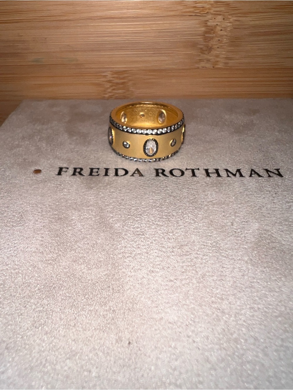 Freida Rothman Gold Crystal-Stud Band Ring Sz 9